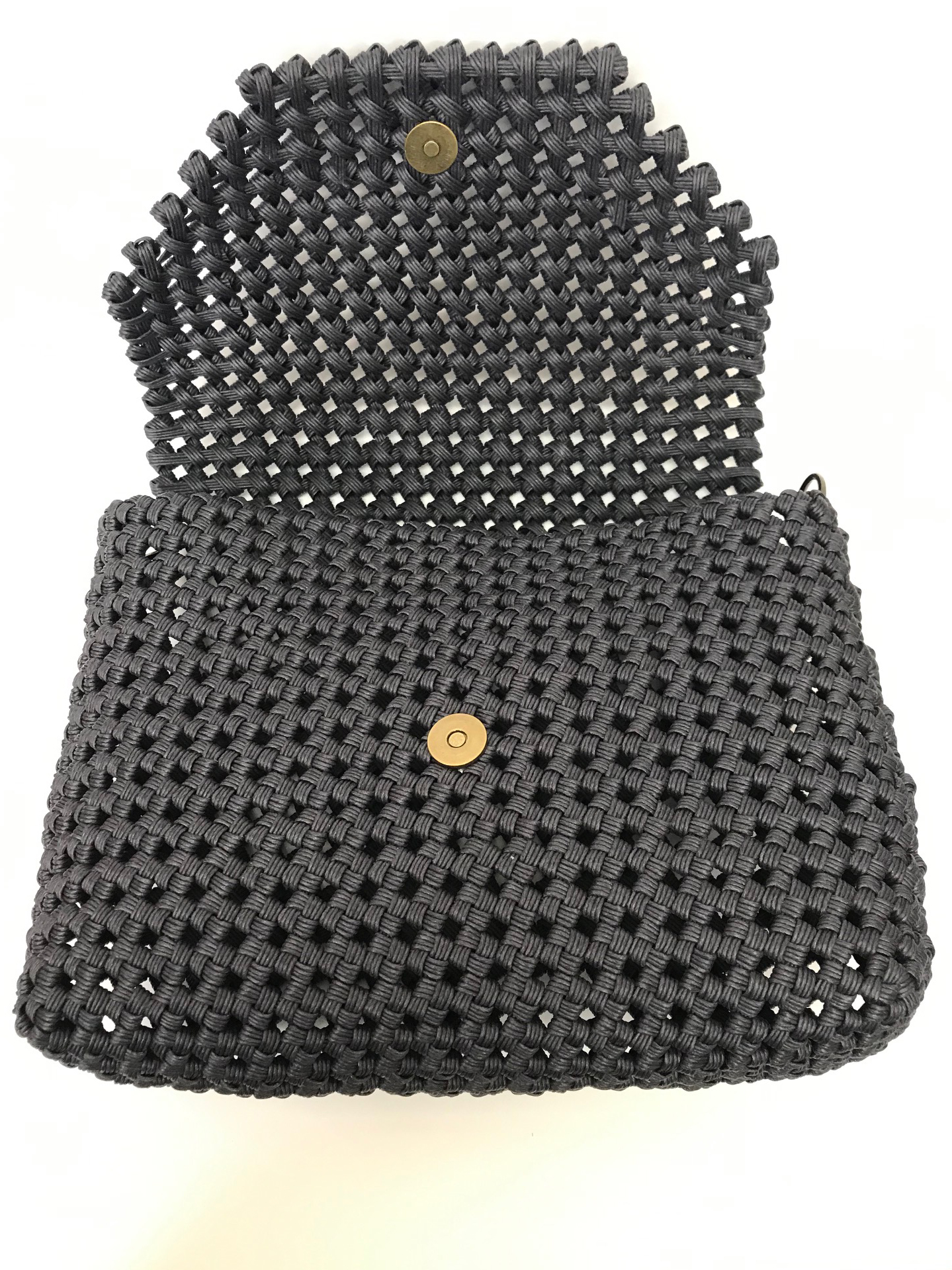 四つだたみ蓋つきショルダーポーチ　